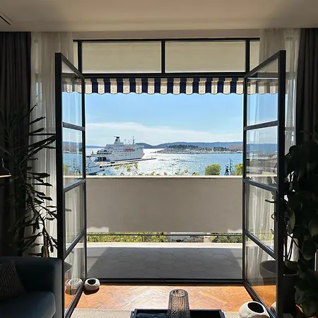 Bregos Superior - Unique Design 3-br - Unbelievable Panoramic View Of - Walking Distance From Unesco Palace And Bacvice - Free Parking - Buralux Apartment