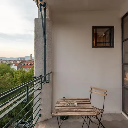 Bregos Superior - Unique Design 3-br - Unbelievable Panoramic View Of - Walking Distance From Unesco Palace And Bacvice - Free Parking - Buralux * Split