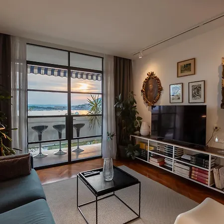 Apartment Bregos Superior - Unique Design 3-br - Unbelievable Panoramic View Of - Walking Distance From Unesco Palace And Bacvice - Free Parking - Buralux *
