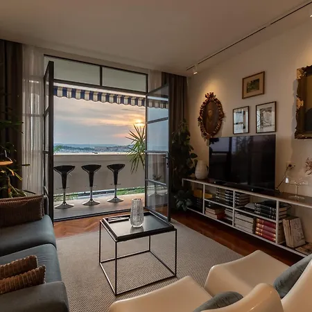 Apartment Bregos Superior - Unique Design 3-br - Unbelievable Panoramic View Of - Walking Distance From Unesco Palace And Bacvice - Free Parking - Buralux