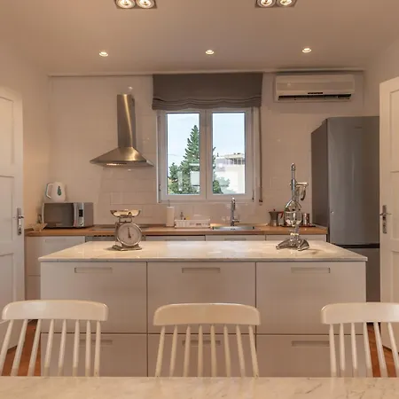 Apartment Bregos Superior - Unique Design 3-br - Unbelievable Panoramic View Of - Walking Distance From Unesco Palace And Bacvice - Free Parking - Buralux Split