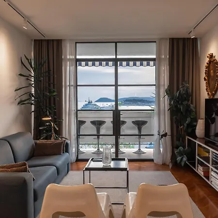 Bregos Superior - Unique Design 3-br - Unbelievable Panoramic View Of - Walking Distance From Unesco Palace And Bacvice - Free Parking - Buralux Apartment Split
