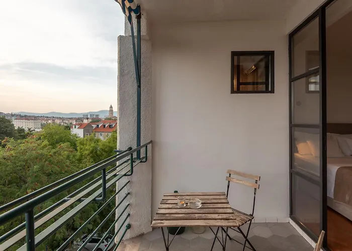 Bregos Superior - Unique Design 3-br - Unbelievable Panoramic View Of - Walking Distance From Unesco Palace And Bacvice - Free Parking - Buralux * Split
