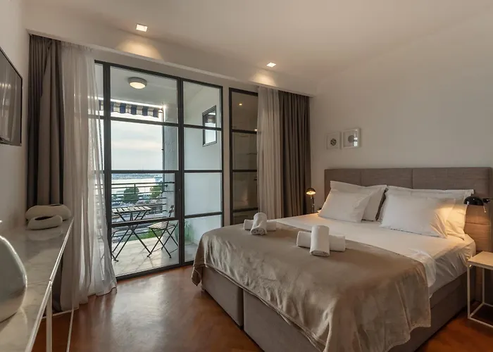 Bregos Superior - Unique Design 3-br - Unbelievable Panoramic View Of - Walking Distance From Unesco Palace And Bacvice - Free Parking - Buralux * Split