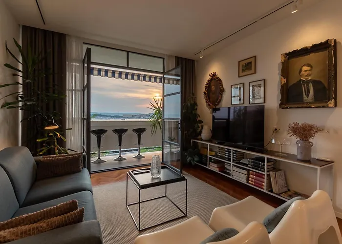 Apartman Bregos Superior - Unique Design 3-br - Unbelievable Panoramic View Of - Walking Distance From Unesco Palace And Bacvice - Free Parking - Buralux