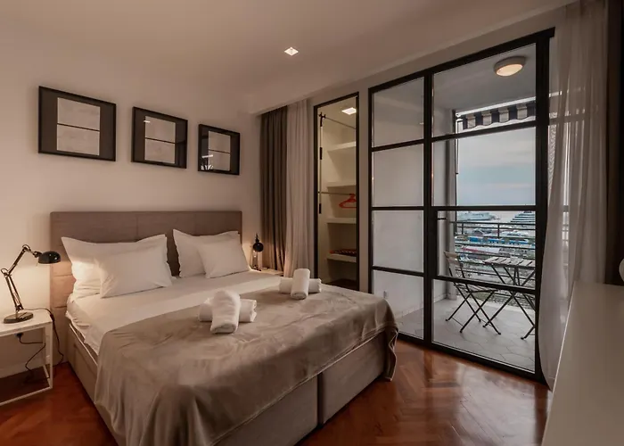 Bregos Superior - Unique Design 3-br - Unbelievable Panoramic View Of - Walking Distance From Unesco Palace And Bacvice - Free Parking - Buralux Split